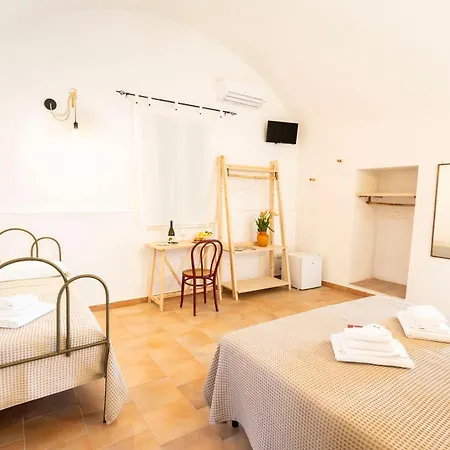 Couette-café Tenuta Doxi 3*