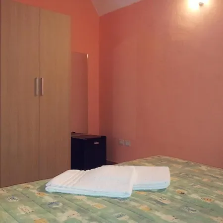 Couette-café Tenuta Doxi 3*