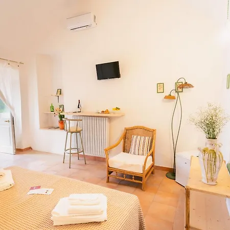 Tenuta Doxi לינה וארוחת בוקר